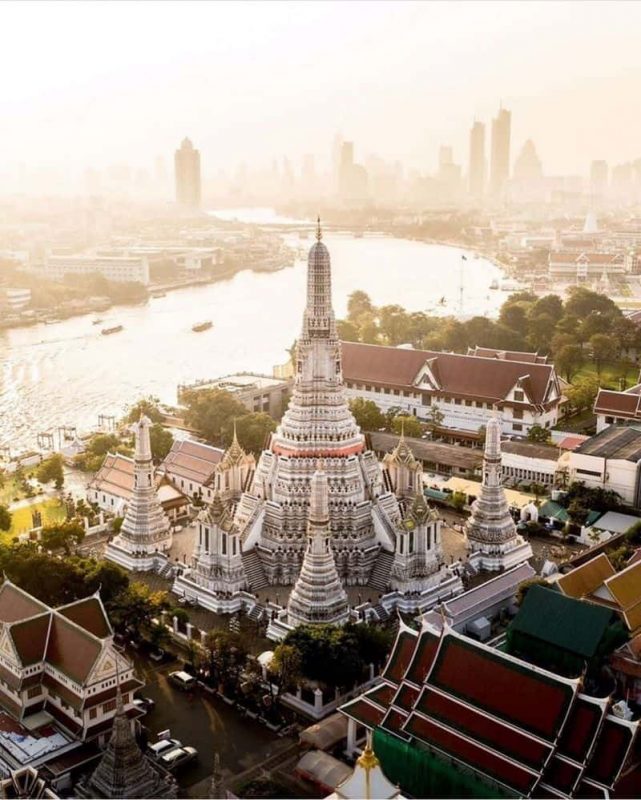 Giá trị mà Chùa Wat Arun Thái Lan để lại không đơn giản là một trung tâm tôn giáo.