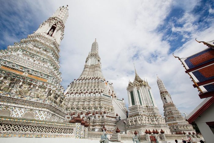 Wat Arun có tên là chùa Bình Minh